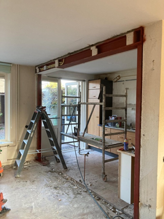 Project foto opening in draagmuur